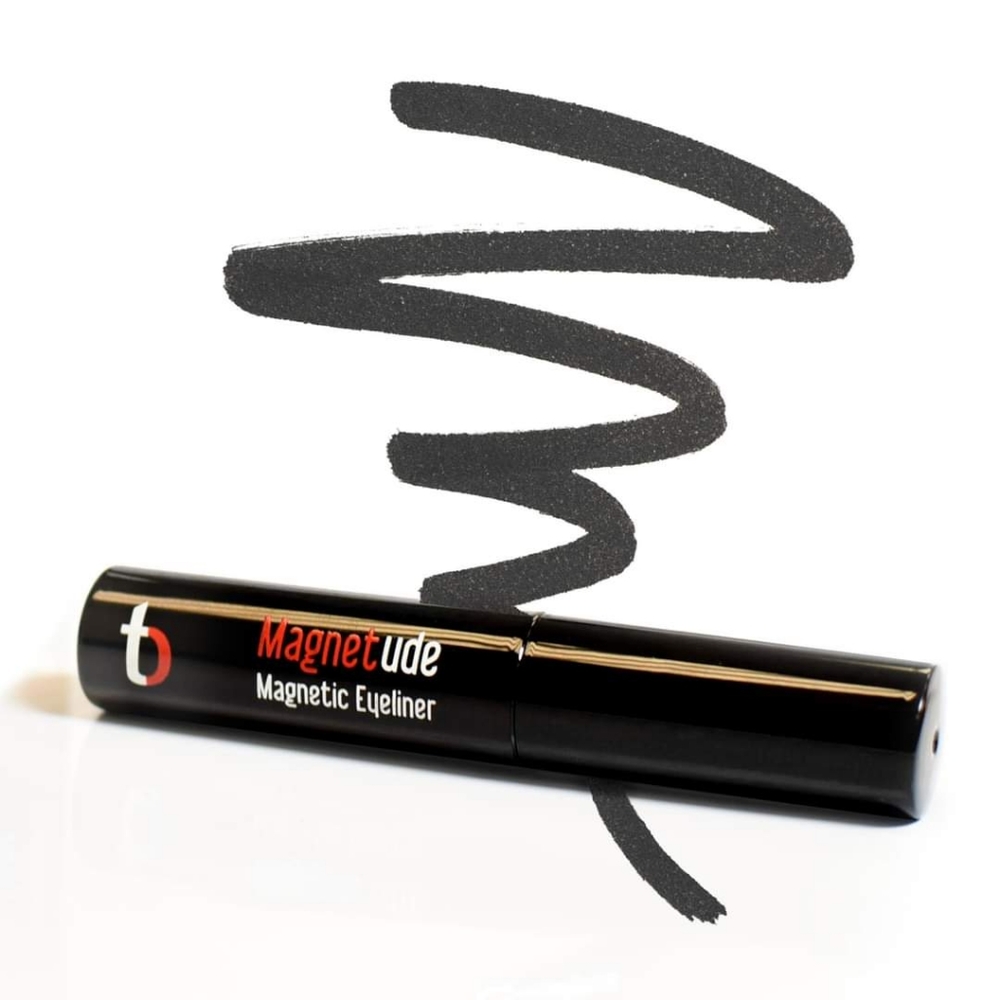 Tori Belle magnetic liner